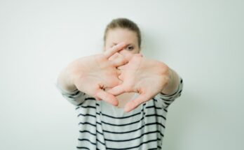 découvrez tout sur l’arthrite : causes, symptômes, traitements et conseils pour mieux vivre avec cette maladie des articulations. informez-vous pour une meilleure gestion au quotidien.