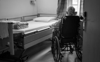 découvrez les objectifs et l'importance des soins de fin de vie, un accompagnement humain et médical conçu pour assurer confort, dignité et soutien aux personnes en phase terminale ainsi qu'à leurs proches.