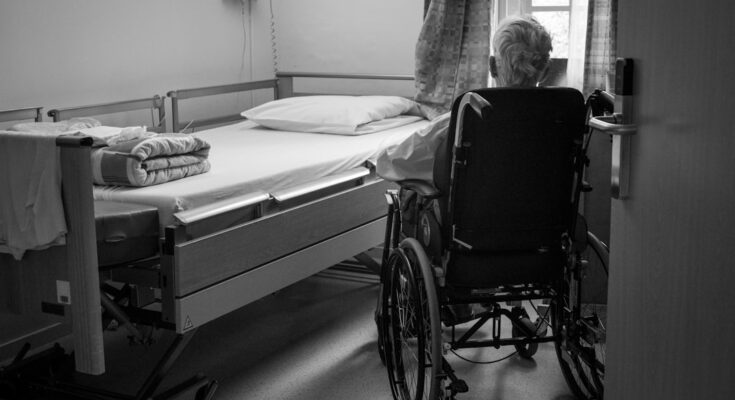 découvrez les objectifs et l'importance des soins de fin de vie, un accompagnement humain et médical conçu pour assurer confort, dignité et soutien aux personnes en phase terminale ainsi qu'à leurs proches.